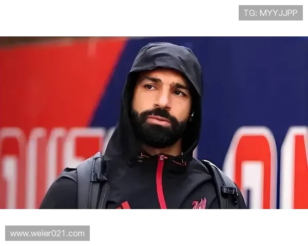 曼联官方宣布双红会球员将首次穿白色客场球衣亮相