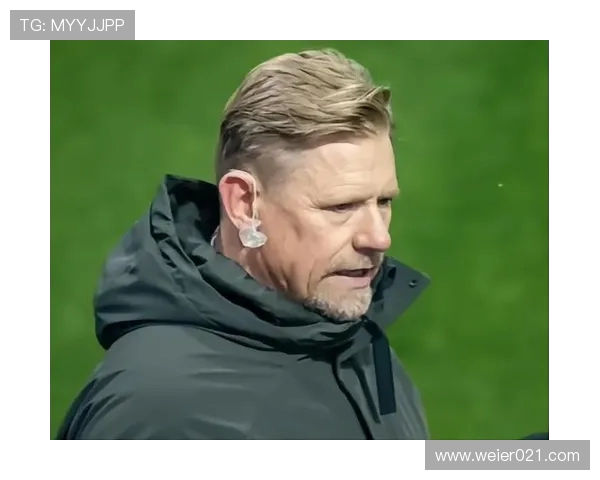 舒梅切尔评B费肢体语言欠佳称马奎尔从未出现过此类负面表现情况