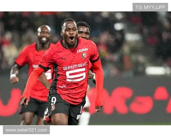 罗体爆料罗马锋线乏力拟租齐尔克泽并围绕卡利穆恩多构建攻击体系